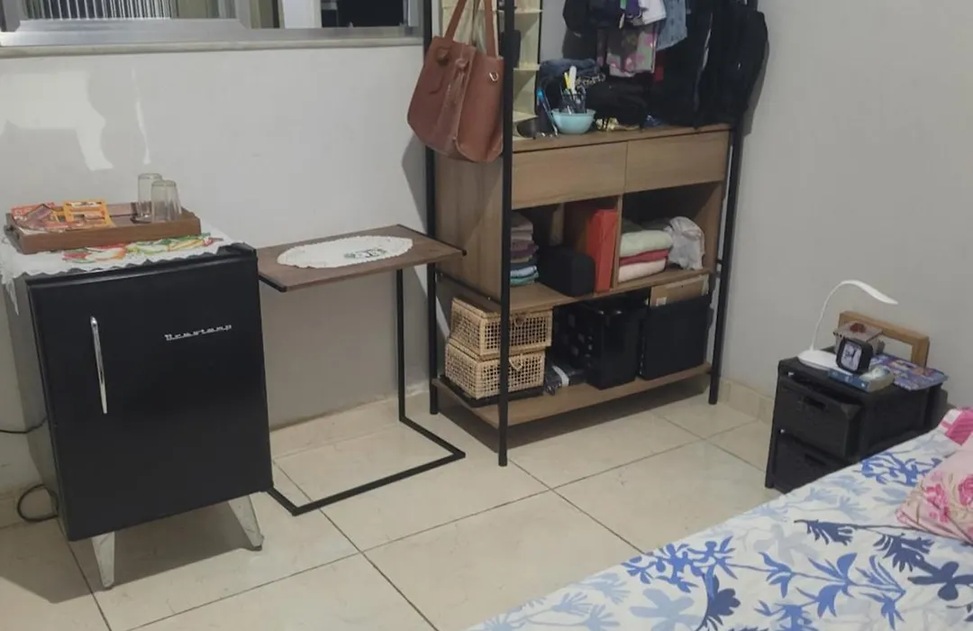 Quarto casal e outros espaços compartilhados próx ao estádio do Vasco-1