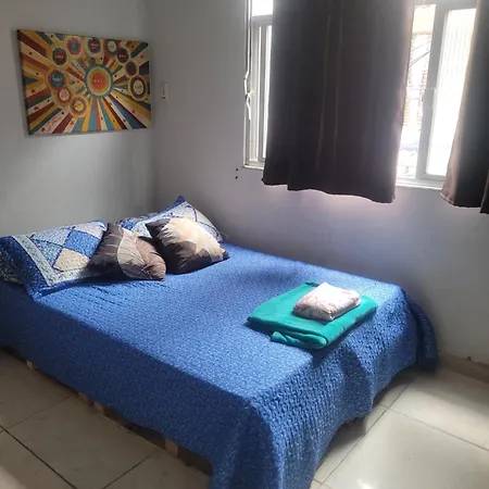 Quarto casal e outros espaços compartilhados próx ao estádio do Vasco-2